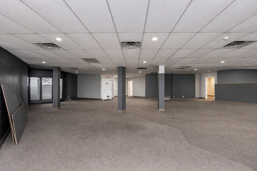 More Photos Of 6044-6052 Castor Ave, Philadelphia Medical For Sale