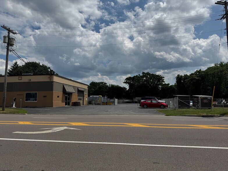 More Photos Of 223 Pulaski St, Syracuse Warehouse For Sale