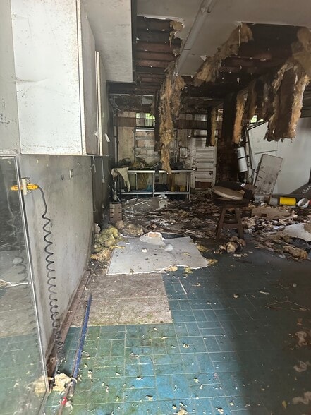 More Photos Of , Hazel Crest General Retail For Sale