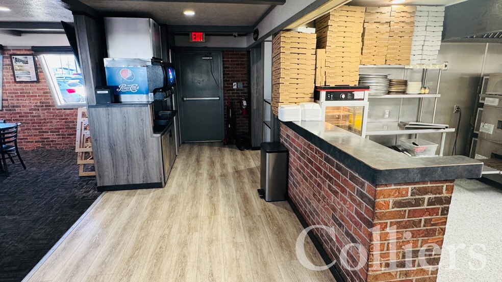 More Photos Of 2840 Pocatello Ave, American Falls Storefront For Sale