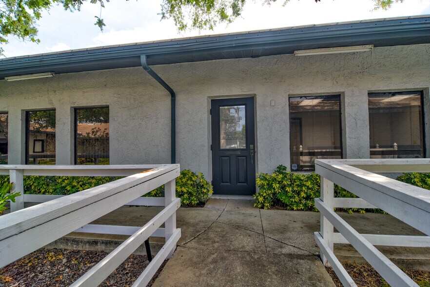More Photos Of 3275 66th St N, Saint Petersburg Medical For Sale