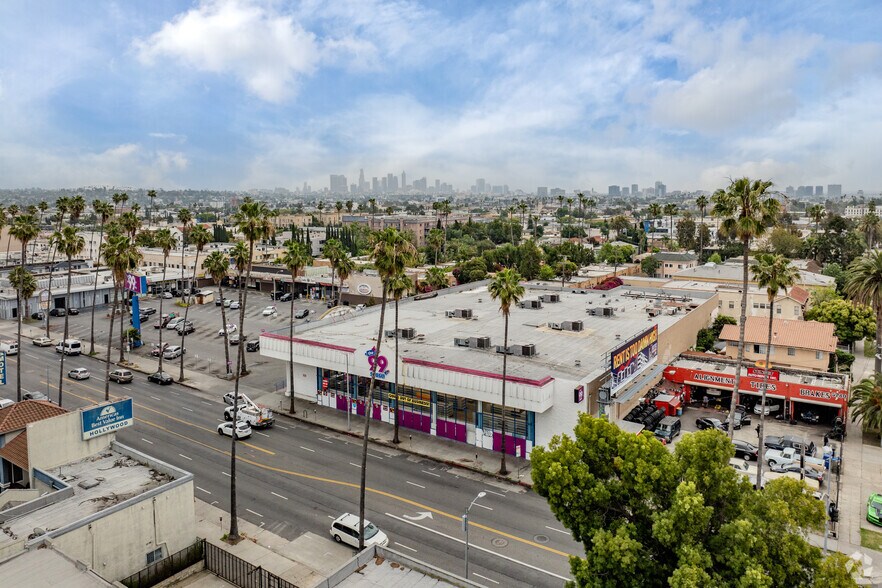 More Photos Of 5270 W Sunset Blvd, Los Angeles Freestanding For Lease