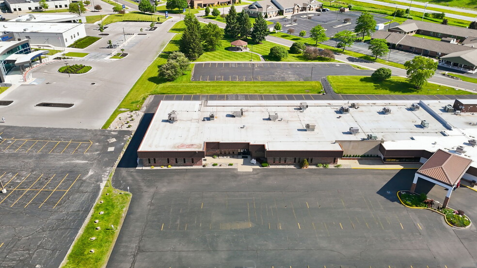 More Photos Of 2235 Dubois Dr, Warsaw Healthcare For Sale