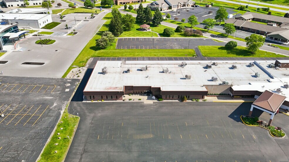 More Photos Of 2235 Dubois Dr, Warsaw Healthcare For Sale