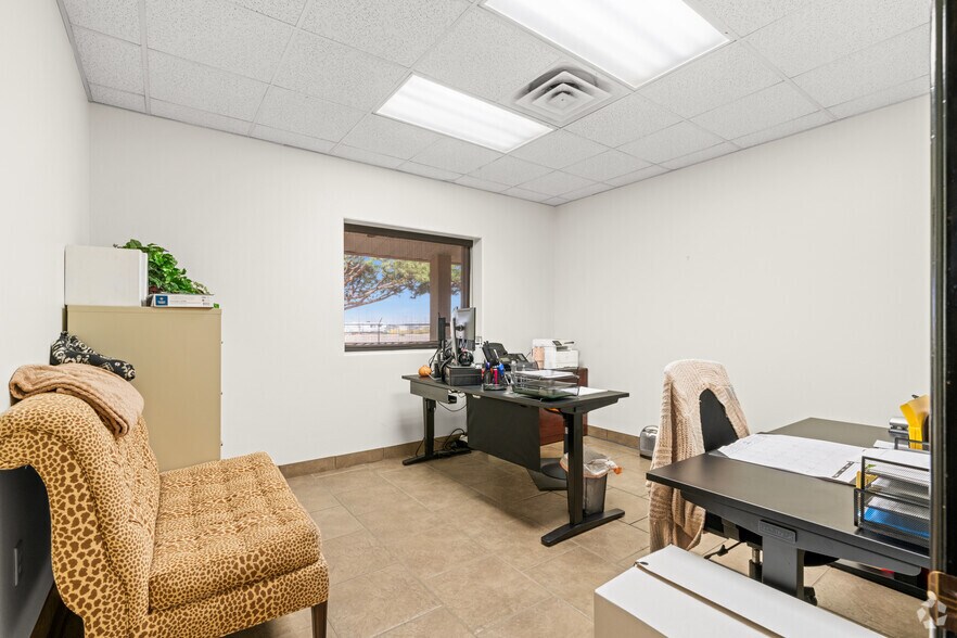 More Photos Of 7910 Interstate 20, Midland Service For Lease