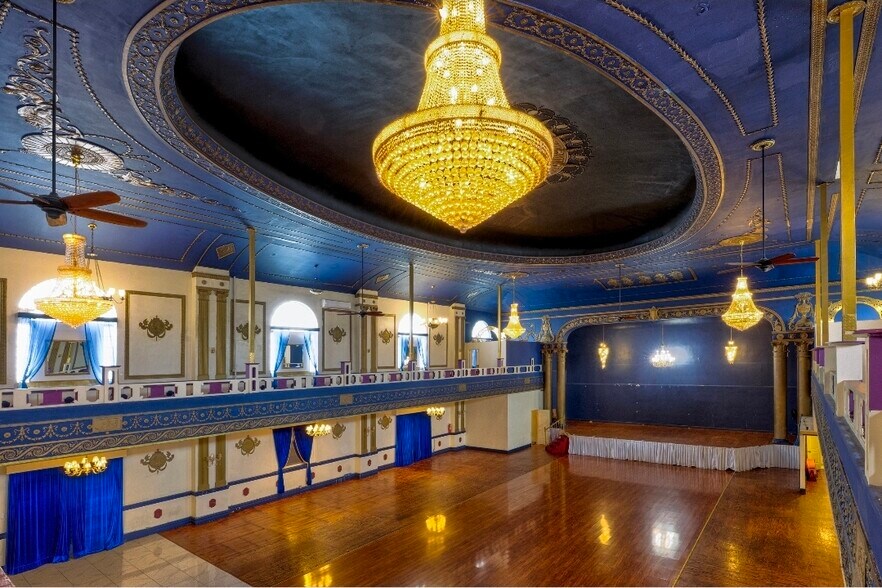 More Photos Of 5670 58th St, Maspeth Specialty For Sale