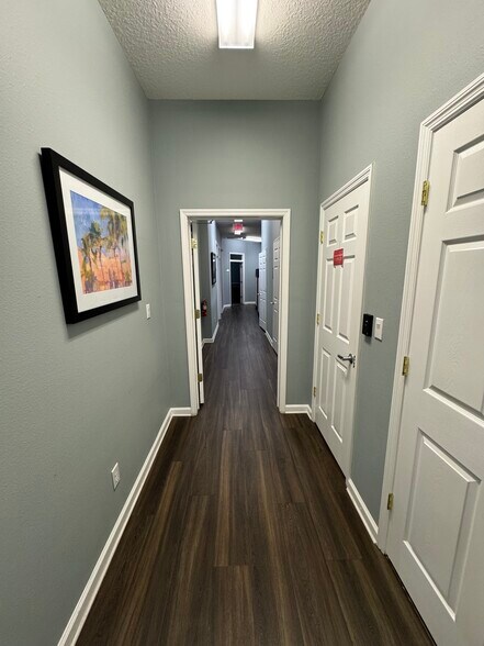 More Photos Of 2146 Alternate 19 N, Palm Harbor Office For Sale