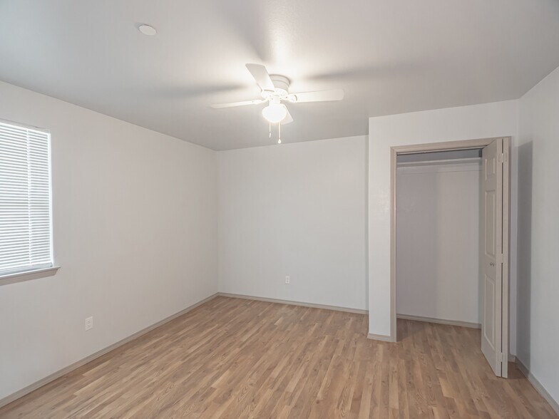 More Photos Of 3732 NW 23rd St, Oklahoma City Apartments For Sale