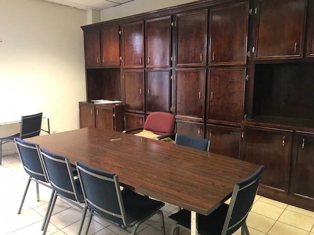 More Photos Of 825 E Southmore Ave, Pasadena Medical For Lease