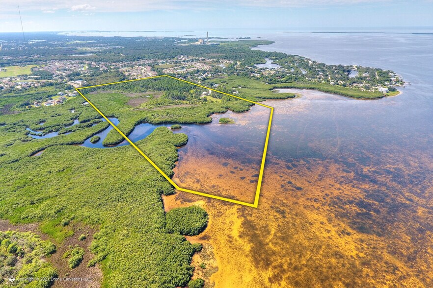 More Photos Of 3130 Shipwatch Dr, Holiday Land For Sale