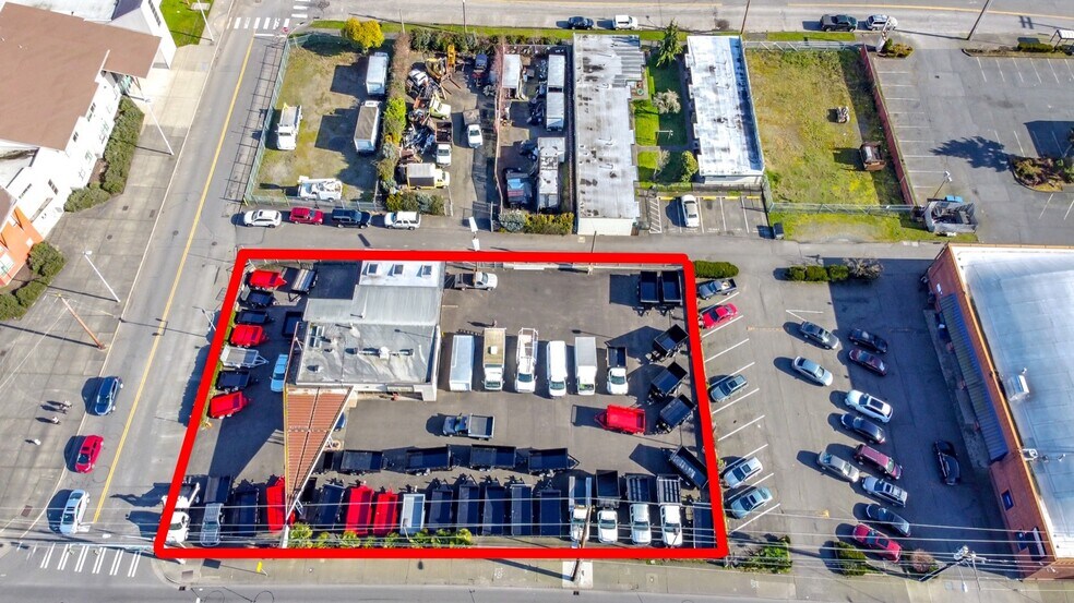 More Photos Of 408 Central Ave, Kent Flex For Sale