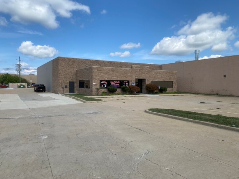 Primary Photo Of 14125 Industrial Center Dr, Shelby Township Warehouse For Sale
