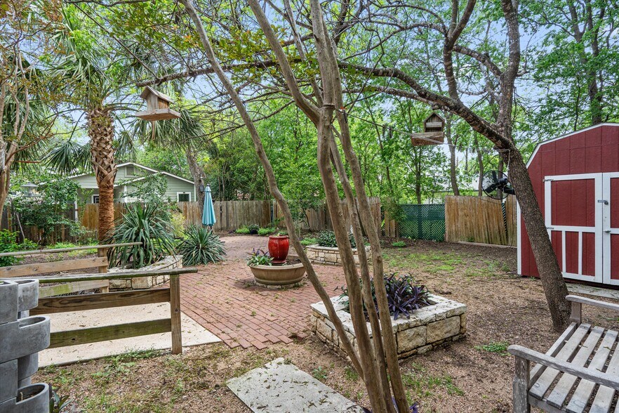 More Photos Of 1213 Justin Ln, Austin Healthcare For Sale