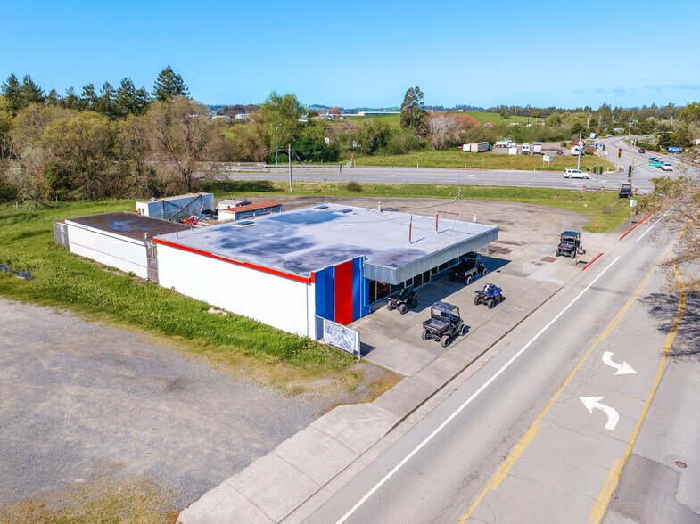 More Photos Of 1375 Industrial Ave, Petaluma Showroom For Sale