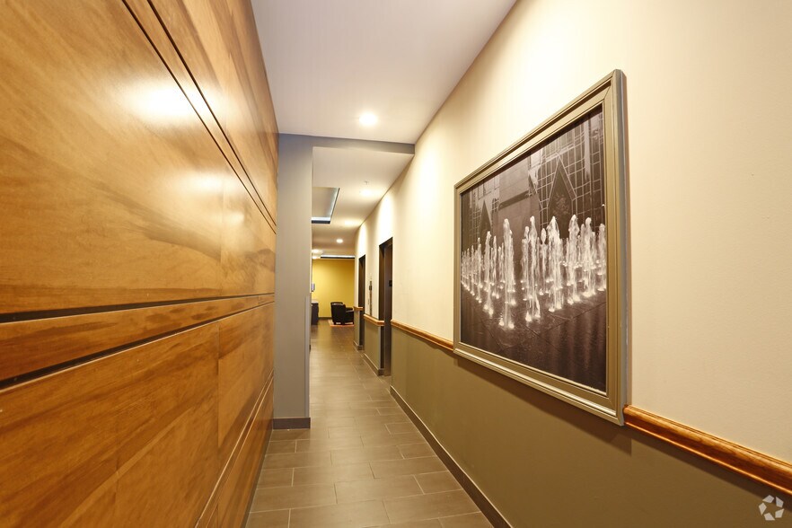 More Photos Of 526 Penn Ave, Pittsburgh Apartments For Lease