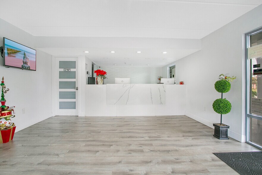 More Photos Of 4156 W Vine St, Kissimmee Hotel For Sale