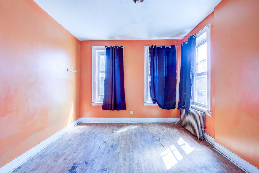 More Photos Of 1701 Gates Ave, Ridgewood Apartments For Sale
