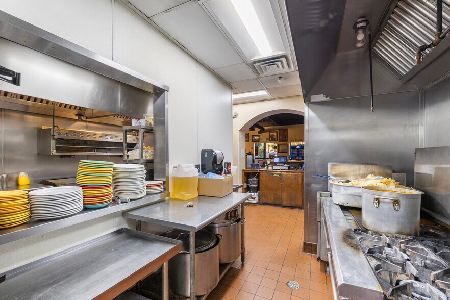 More Photos Of 3767 Iowa Ave, Riverside Freestanding For Sale