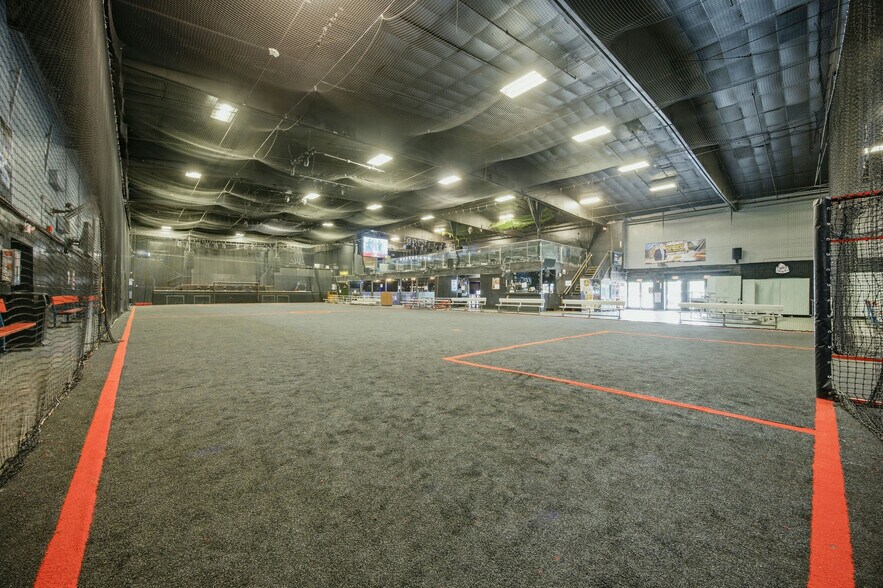 More Photos Of 6616 New Peachtree Rd, Doraville Sports And Entertainment For Sale