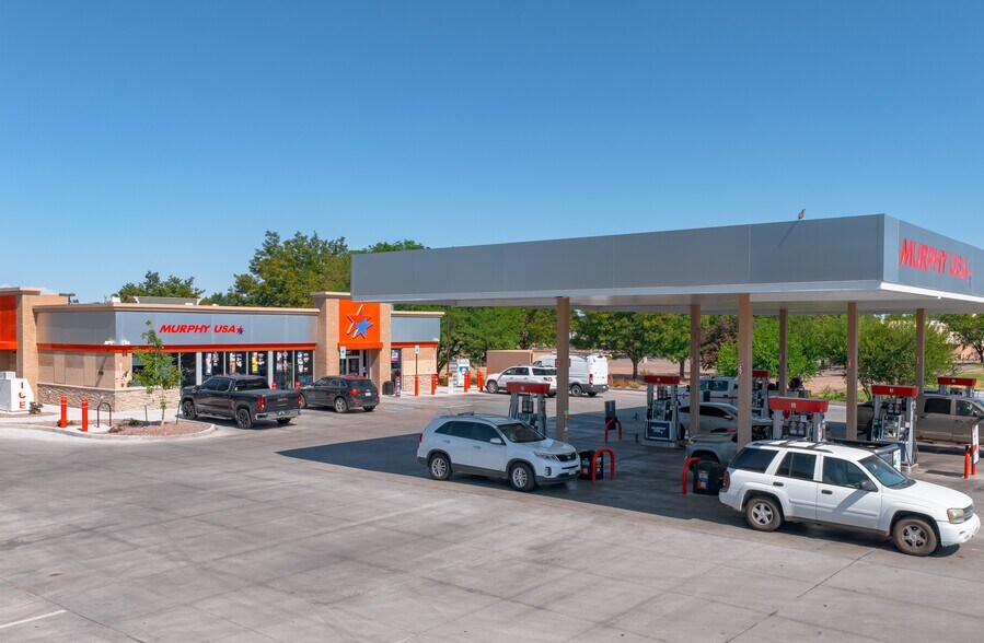 More Photos Of 1707 S Pueblo Blvd, Pueblo Service Station For Sale