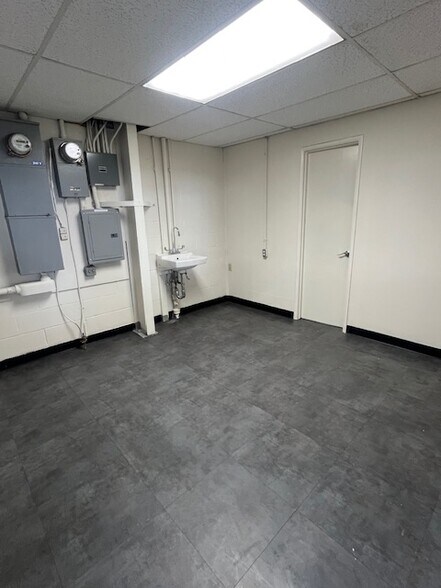 More Photos Of 10332 Rush St, El Monte Warehouse For Lease