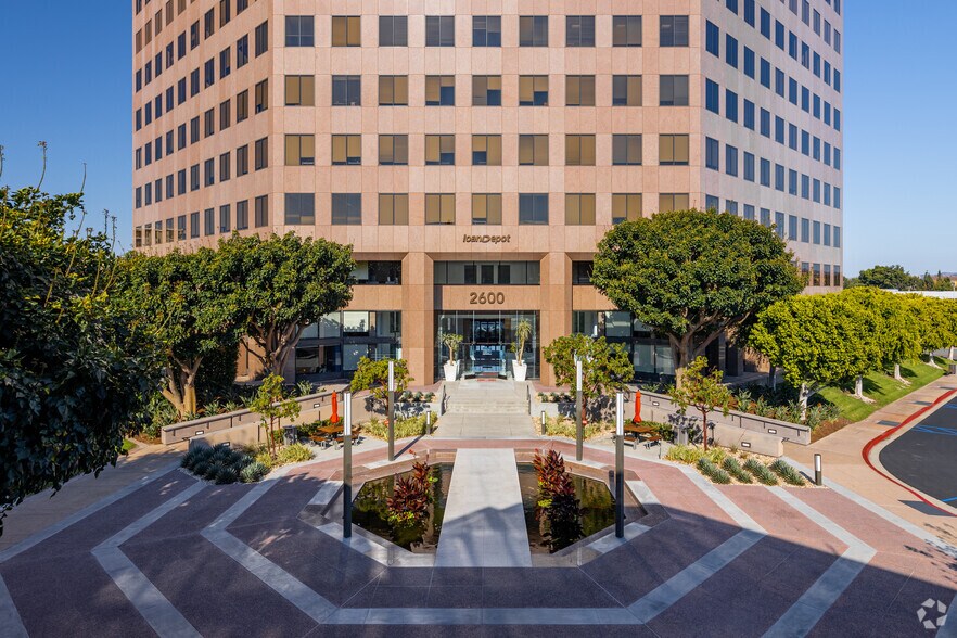 More Photos Of 2600 Michelson Dr, Irvine Office For Lease