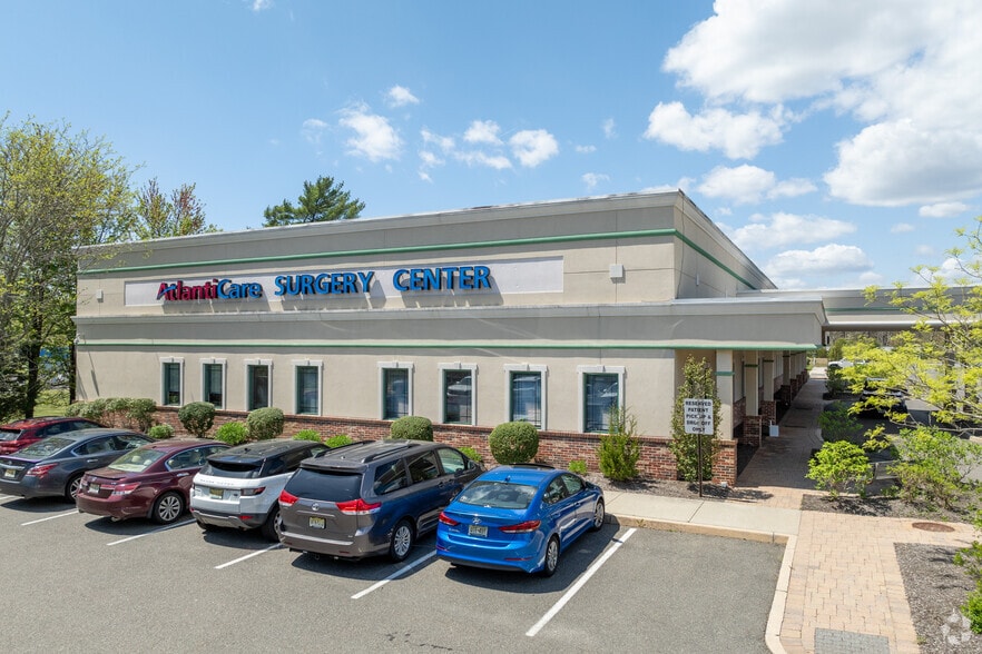 Primary Photo Of 798 N Green St, Little Egg Harbor Township Medical For Sale