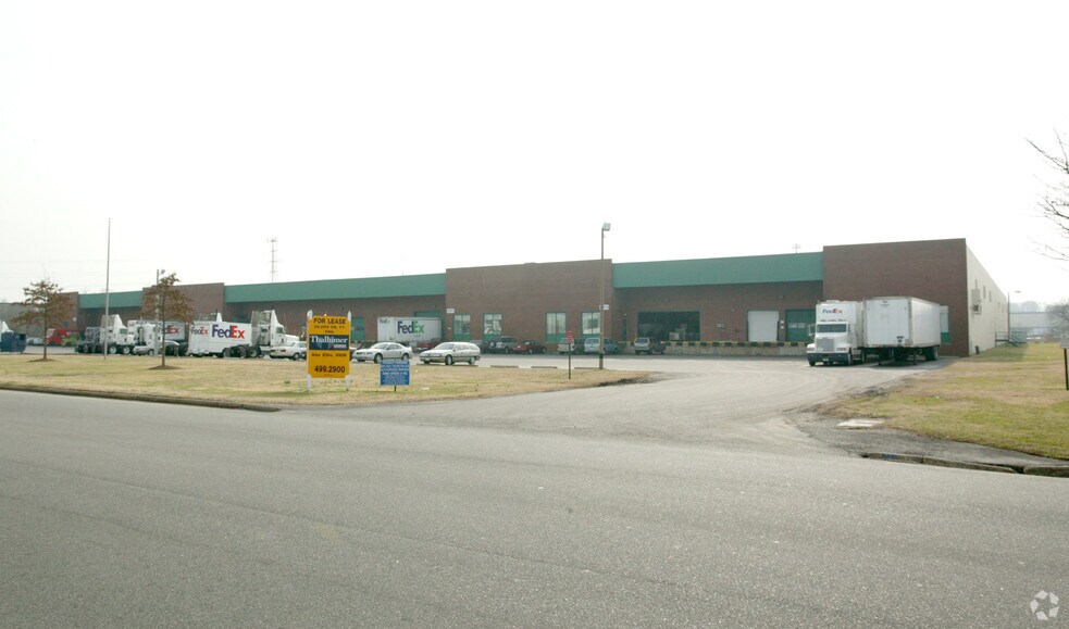 More Photos Of 5901-5921 Thurston Ave, Virginia Beach Warehouse For Lease