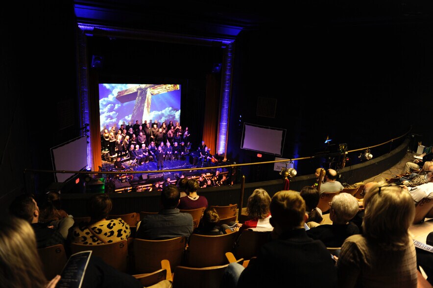 More Photos Of 424 W Main St, Denison Storefront Retail Office For Sale