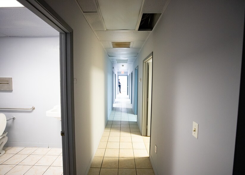 More Photos Of 922 S Atlantic Blvd, East Los Angeles Office For Sale