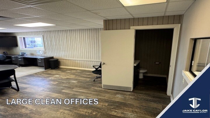 More Photos Of 2101 Oyster Creek Bnd, Freeport Warehouse For Lease