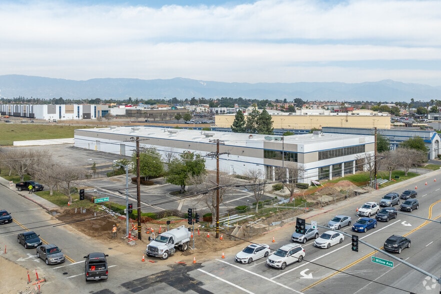 More Photos Of 280 W Valley Blvd, Rialto Warehouse For Lease