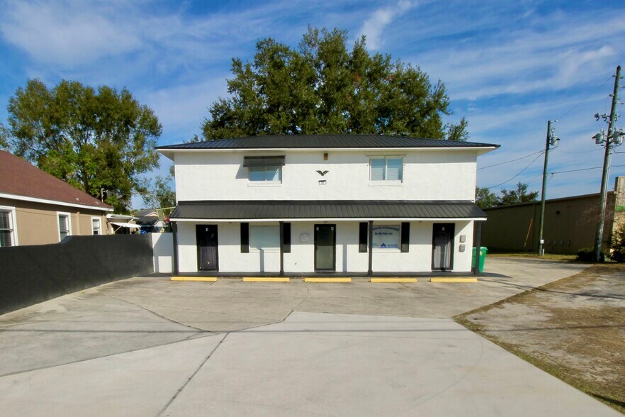 More Photos Of 610 Dundee Rd, Dundee Storefront Retail Residential For Sale