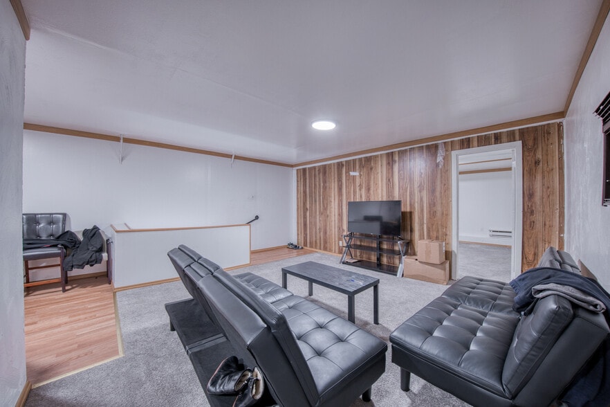 More Photos Of 1080 3rd Ave, North Versailles Warehouse For Sale