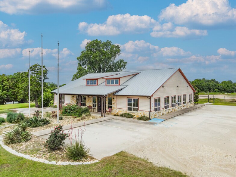 More Photos Of 8050 TX-21, Caldwell Office For Lease