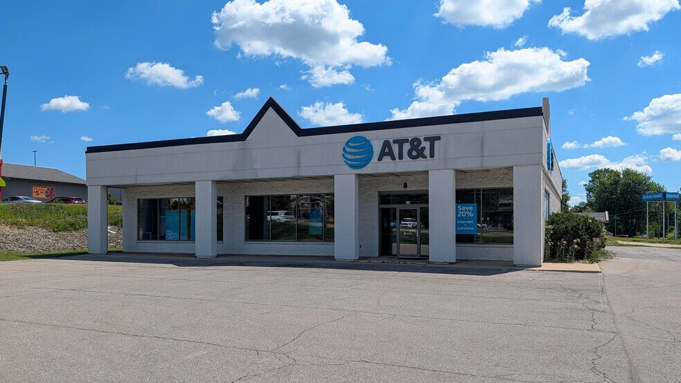 Primary Photo Of 1020 N Lexington Springmill Rd, Ontario Freestanding For Lease