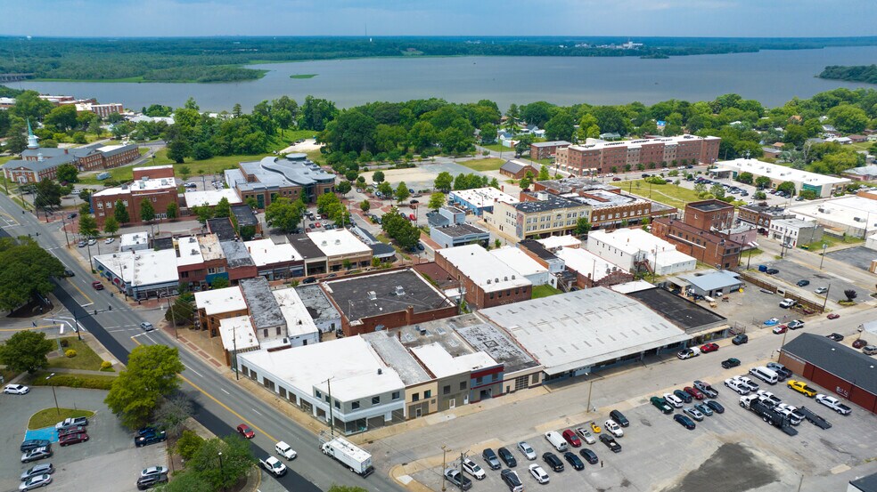 More Photos Of 207 Poythress Street, Hopewell Storefront Retail Office For Lease