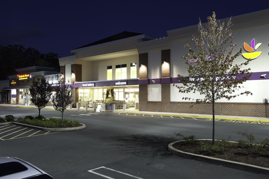 More Photos Of 174-176 Newington Rd, West Hartford Unknown For Sale