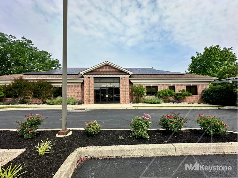 More Photos Of 45 Commerce Dr, Wyomissing Office For Lease