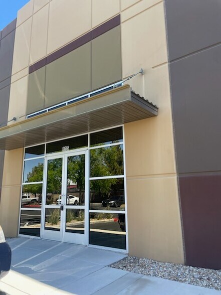 More Photos Of 3638 E Sunset Rd, Las Vegas Light Distribution For Lease