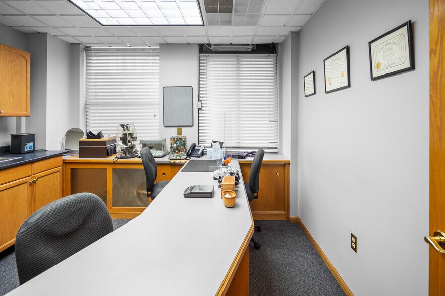 More Photos Of 333 Washington St, Boston Office For Lease