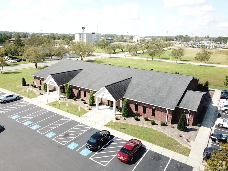 More Photos Of 289 Corporate Dr, Lumberton Office For Lease