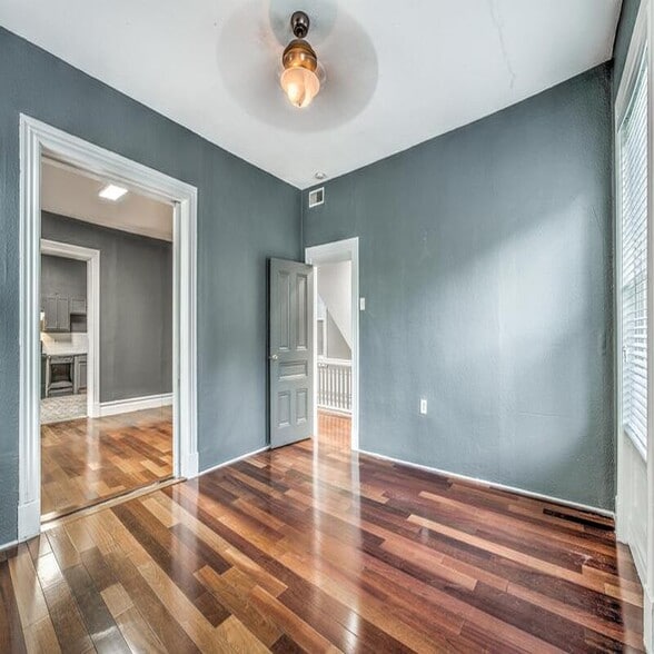 More Photos Of 3616 Russell Blvd, Saint Louis Apartments For Sale