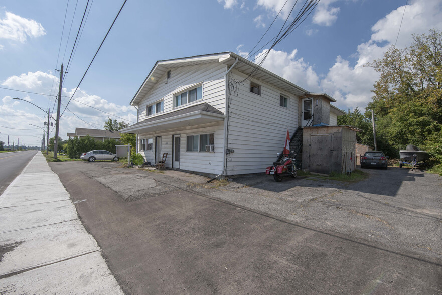 Primary Photo Of 2870 Colonial Rd, Ottawa Apartments For Sale