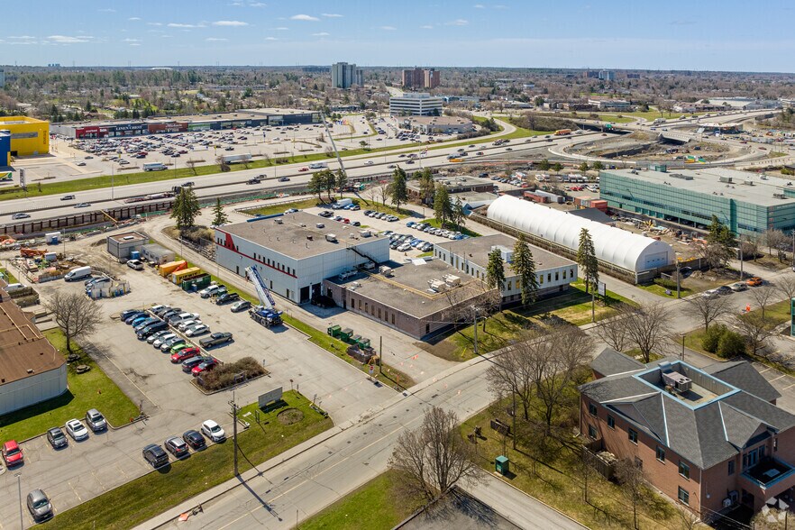 More Photos Of 2680 Queensview Dr, Ottawa Light Manufacturing For Lease