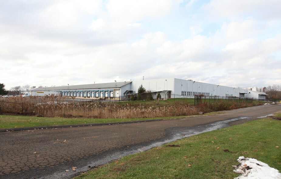 More Photos Of 550 Research Pky, Meriden Warehouse For Lease