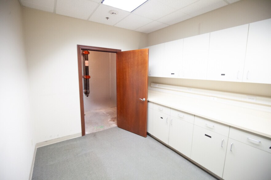 More Photos Of 1001 S 3rd St W, Missoula Manufacturing For Sale