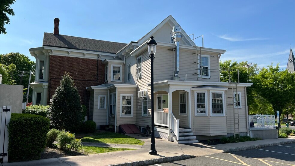 More Photos Of 2 Main St, Flemington Restaurant For Sale