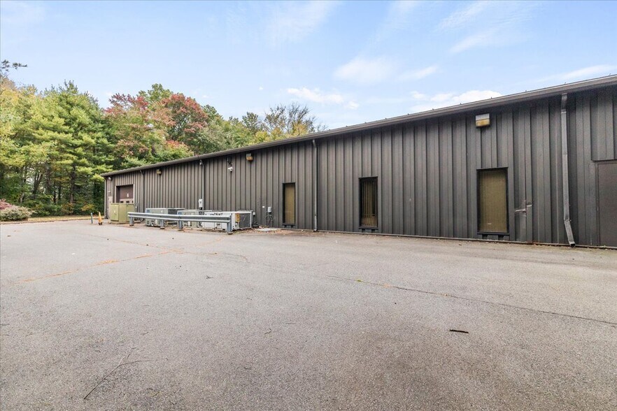 More Photos Of 7 Annginna Dr, Enfield Light Manufacturing For Lease