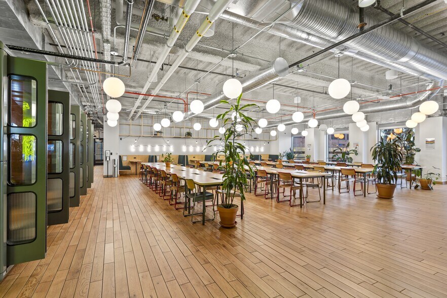 More Photos Of 1111 Broadway, Oakland Coworking Space